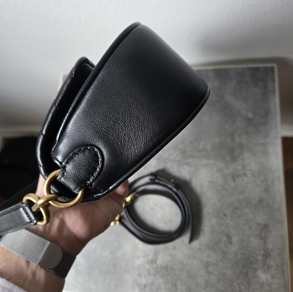 Tory Burch Small Kira Chevron Crossbody - Picture 4 of 7